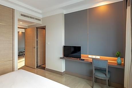 Deluxe 2-Bedroom Suite