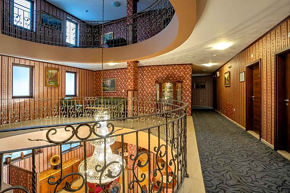 Real Hotel