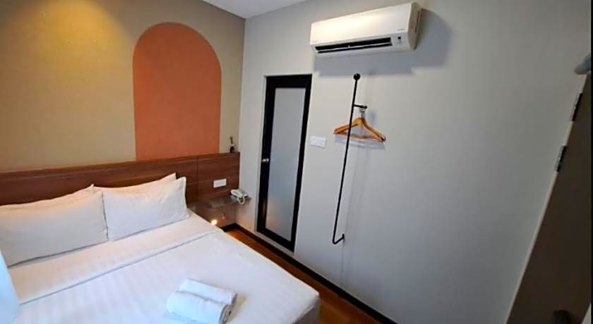 The Square Hotel