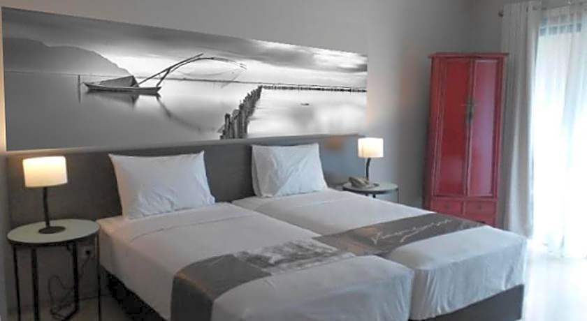 Scala – Bed and Beyond Hotel