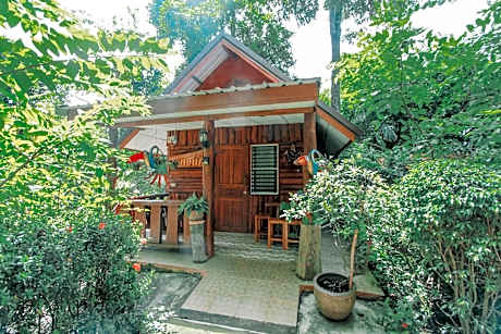 Akchanok Homestay - Nature Retreat