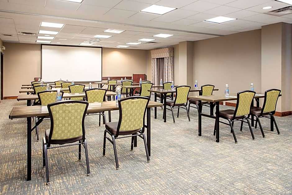 HAMPTON INN & SUITES BY HILTON NASHVILLE-SMYRNA