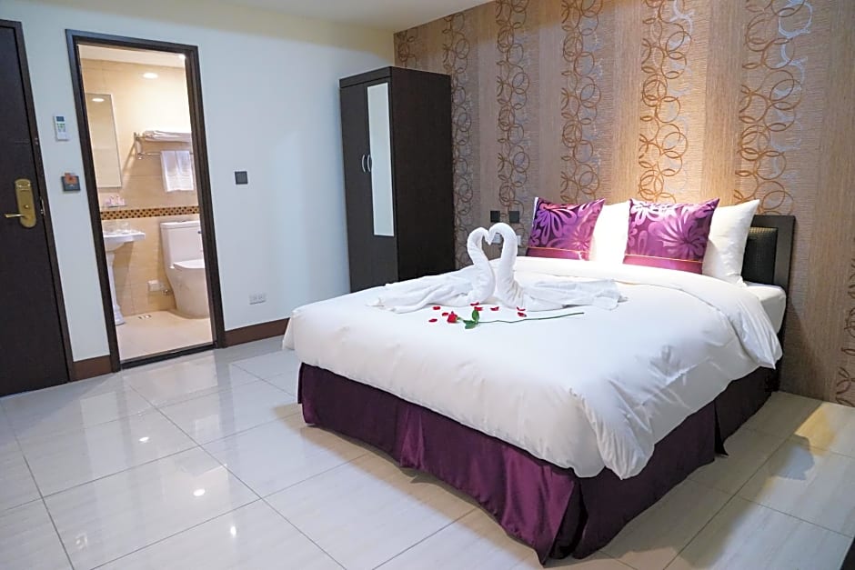 Gin Jian Commerical Hotel