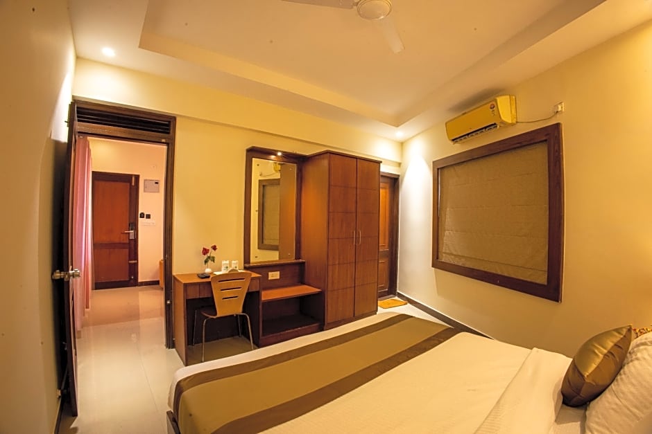 Metro Plaza Hotel by RAK Rooms
