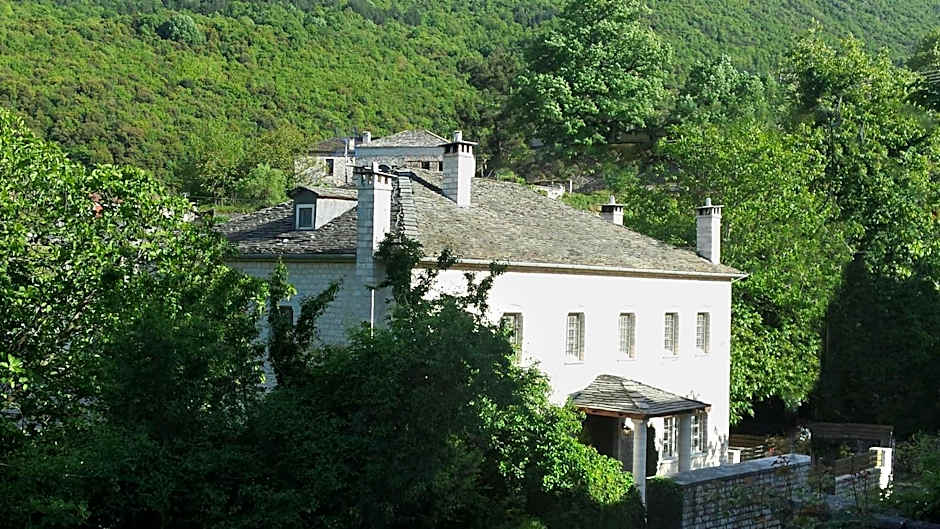 Gamila Rocks Mountain Hotel