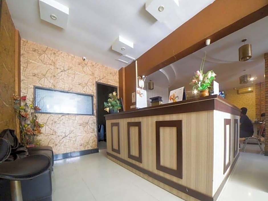Lucky Inn & Cafe
