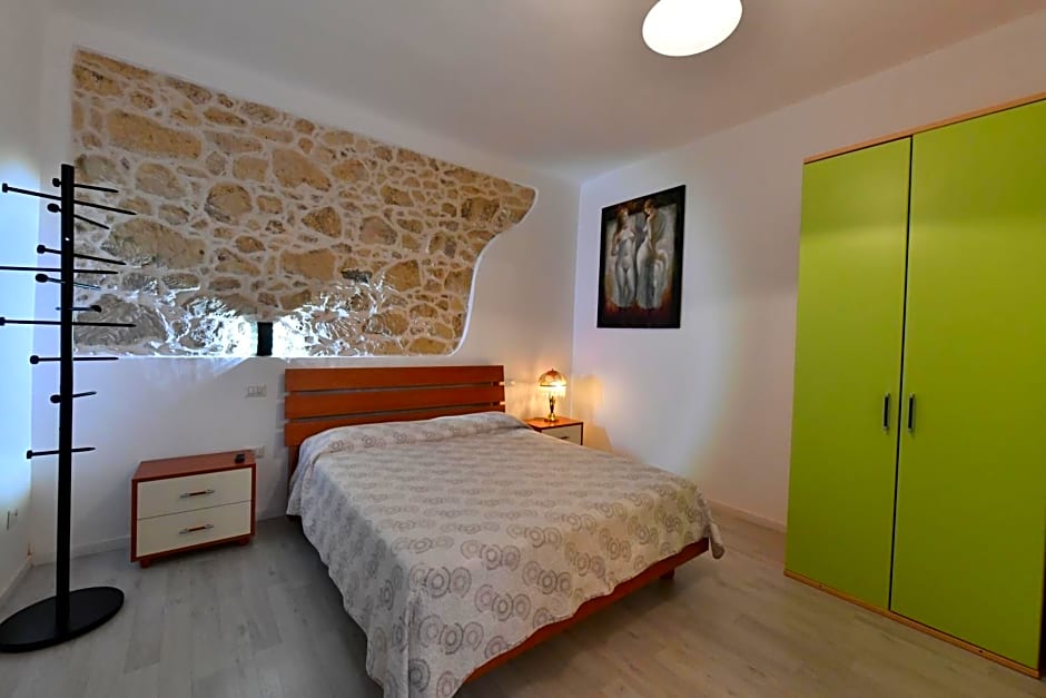 B&B Tredomus
