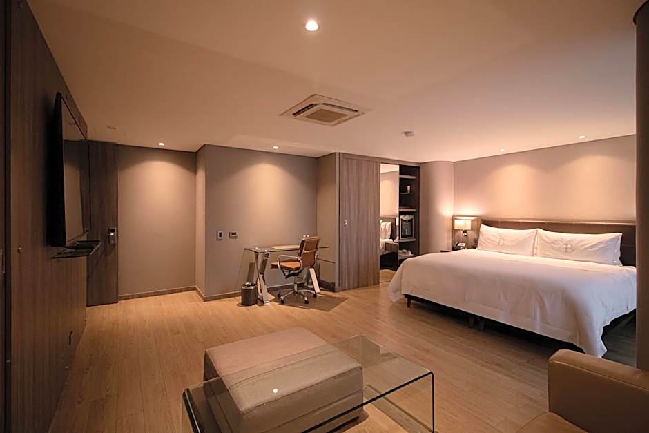 Binn Hotel