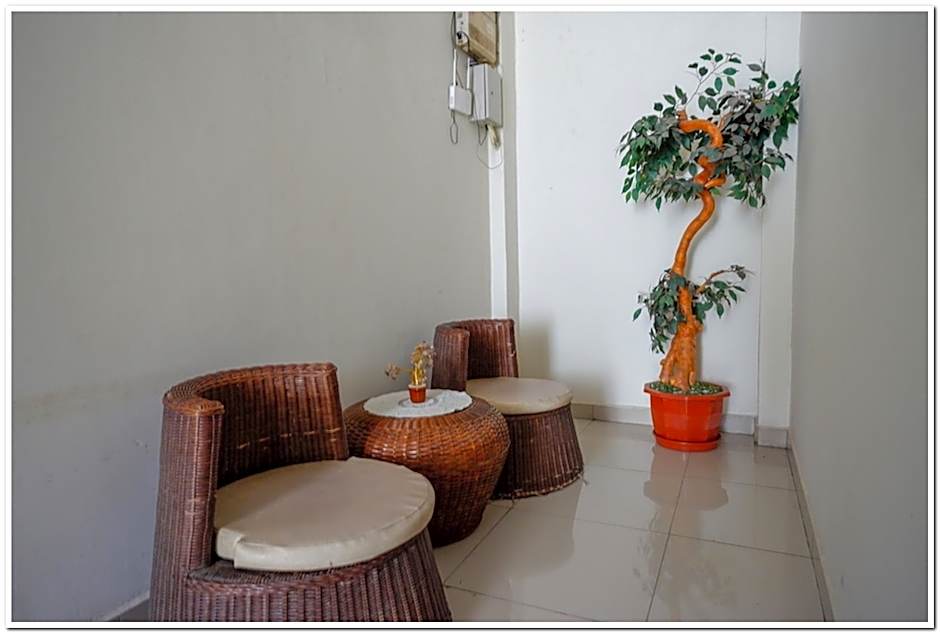 RedDoorz @ Hotel Bumi Palupy