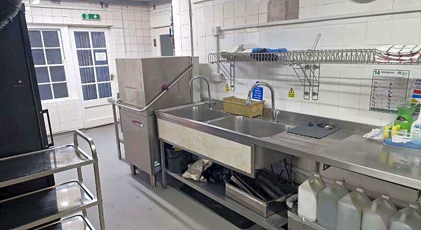 Lovelady Shield Hotel