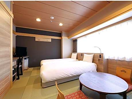 Japanese-Western room