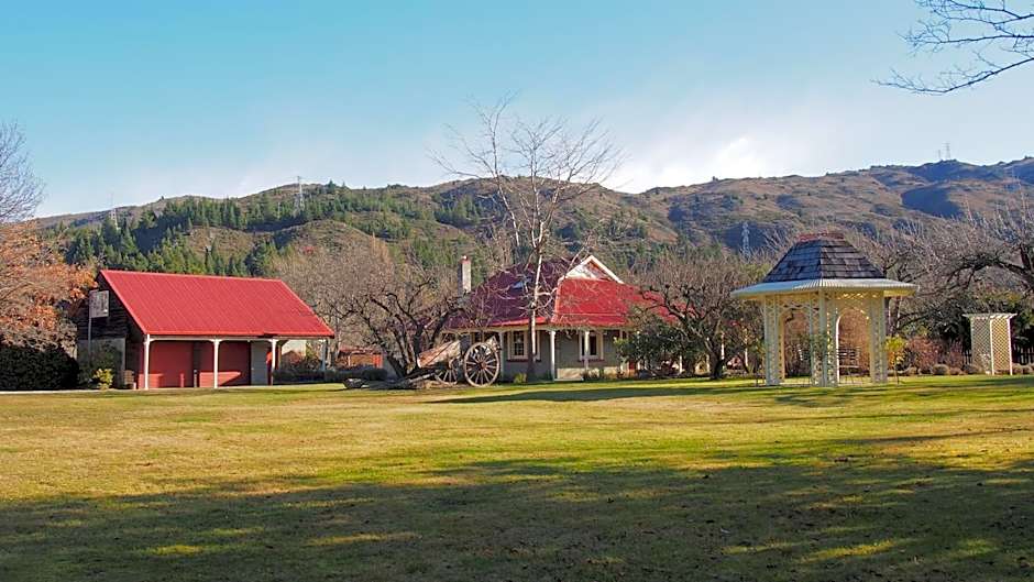 Hartley Homestead Boutique Bed & Breakfast