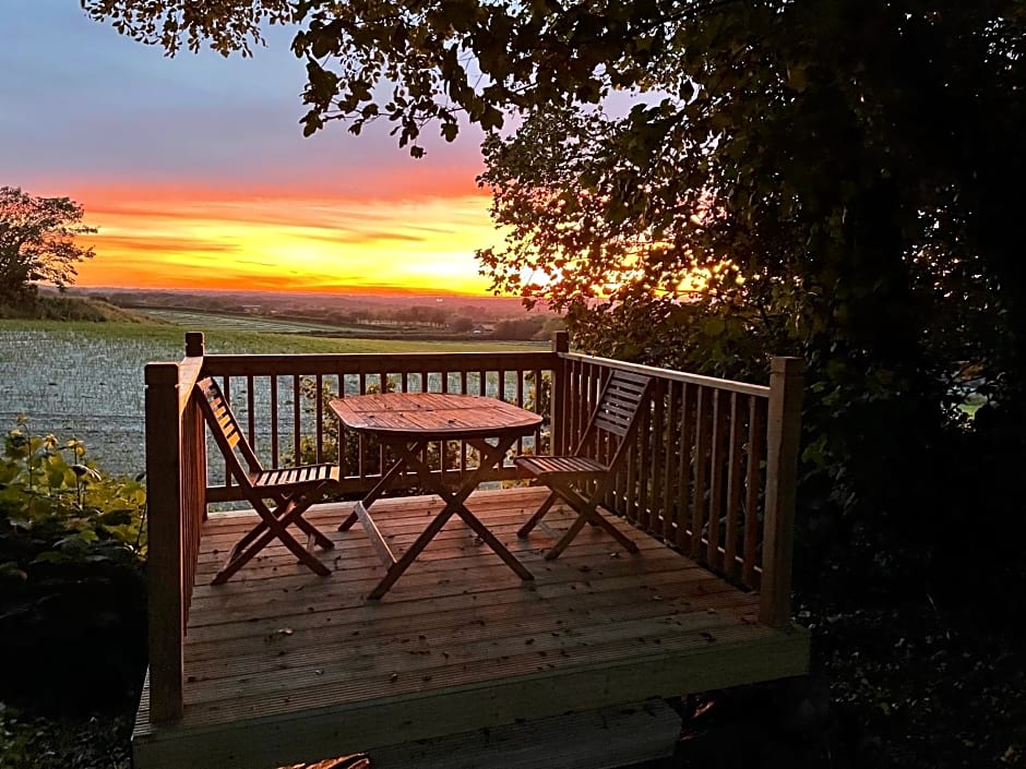 Wynards Farm Sunset room