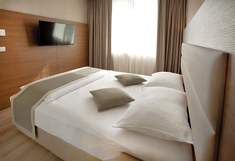 Ocak Apartment & Hotel