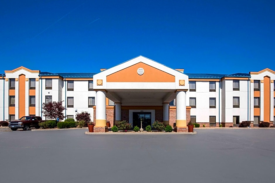 Quality Inn & Suites Arnold – St Louis – Arnold, MO