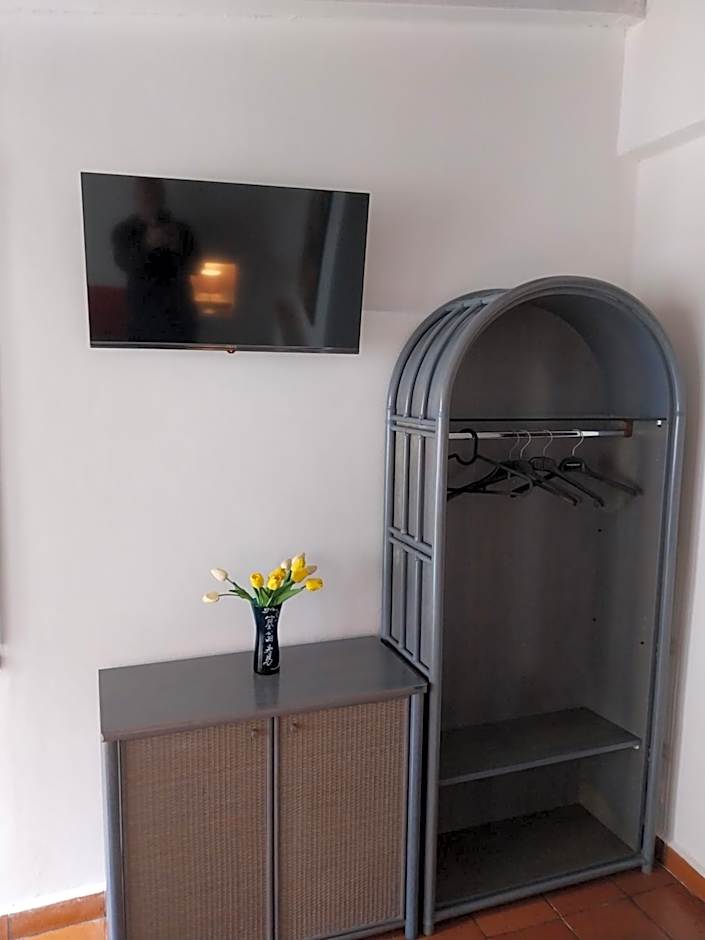 Le Rocce Holiday Rooms