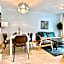 OneLuxStay near Fashion District