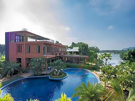Water Park Hotel Kanchanaburi