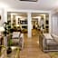 Hotel Cecil