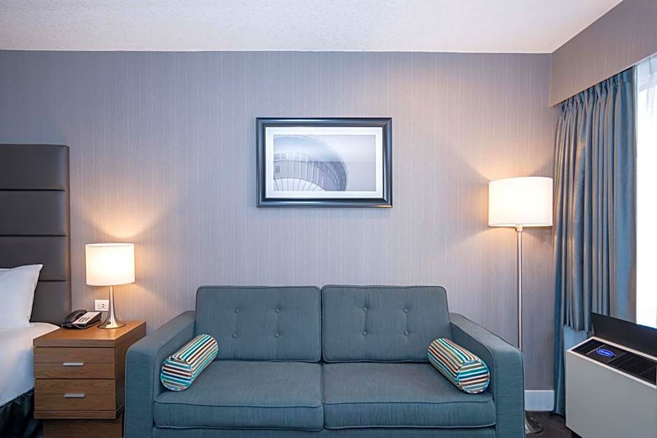 Sandman Signature Calgary Downtown Hotel