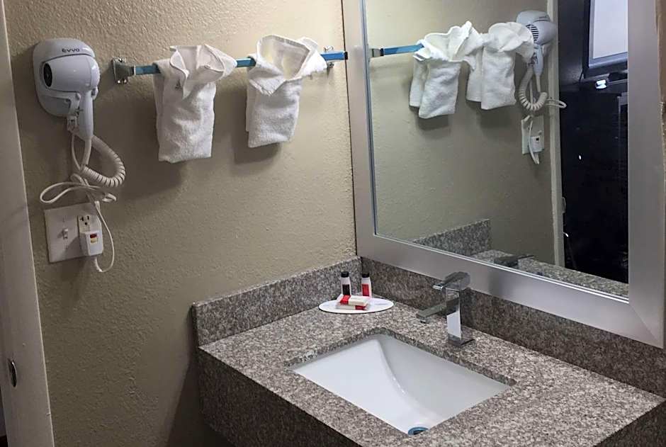 Super 8 by Wyndham Florence