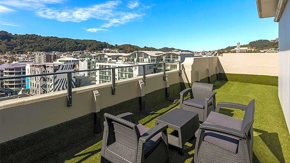 Oaks Wellington Hotel