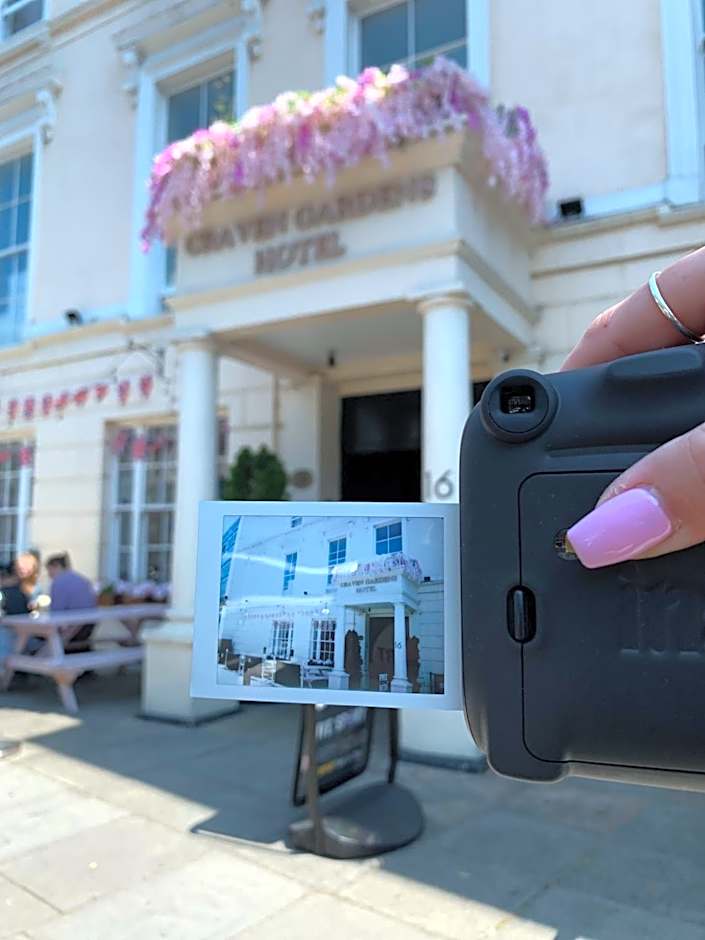 Smart Hyde Park View Hostel