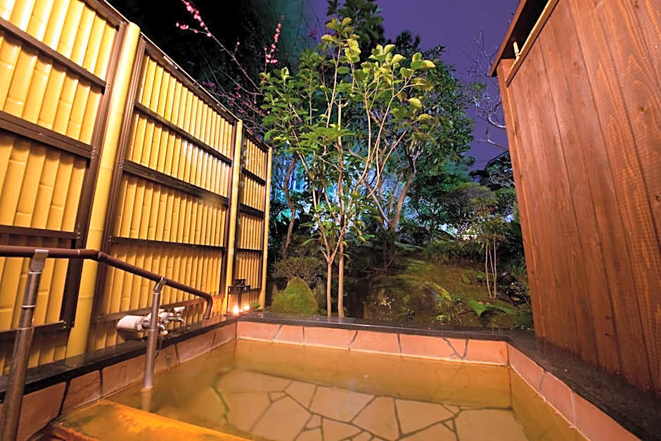 Ryokan Sennari (13 years or older)