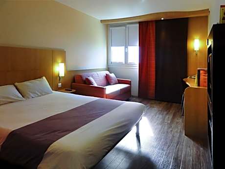 Ibis Roanne Le Coteau Hotel Restaurant