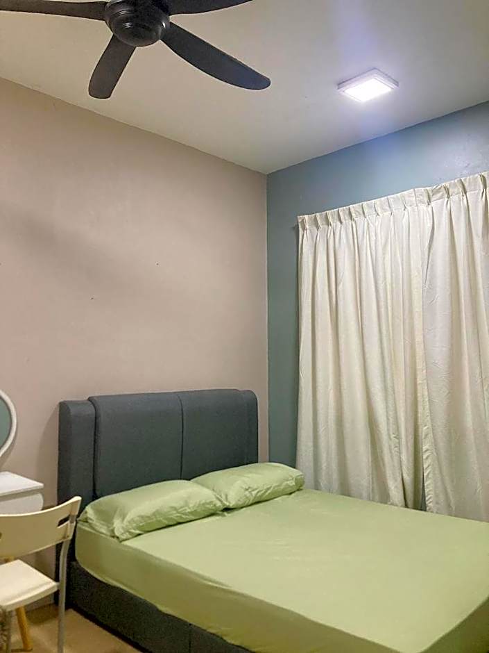 NR Crescent Homestay