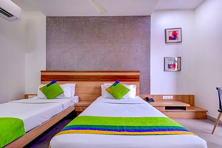 Treebo Admiral Suites New Usmanpura