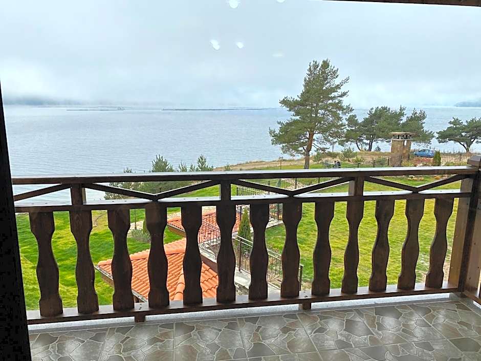 Къщи за гости "Комплекс ОАЗИС"