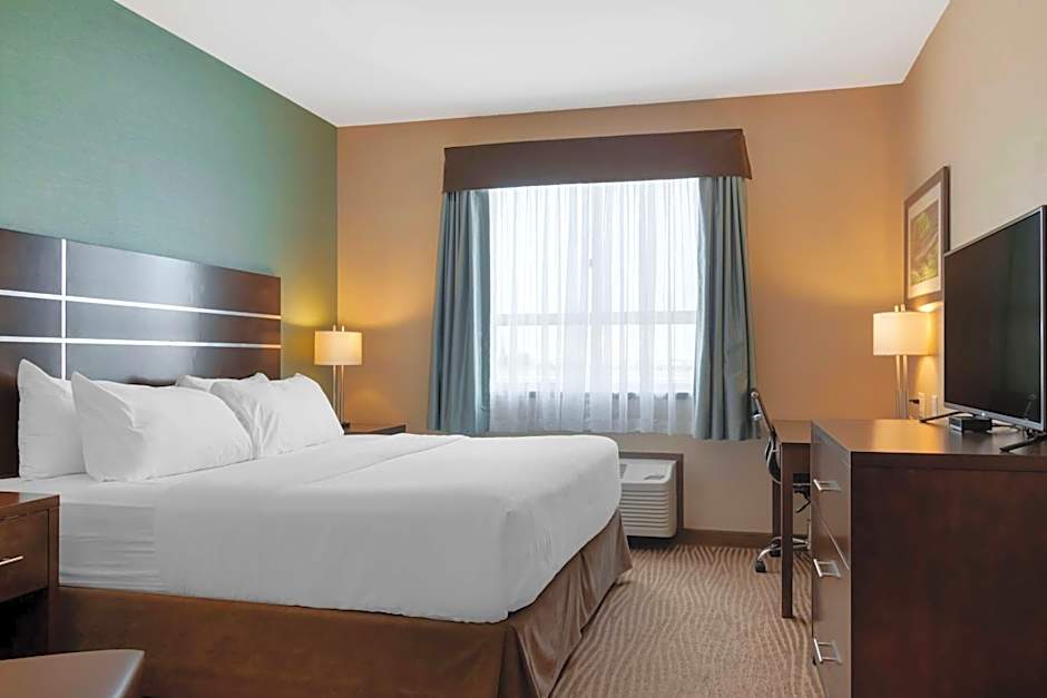 Best Western Plus Moosomin Hotel
