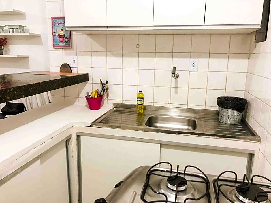 RF-86: Apê completo e aconchegante na Ponta Verde