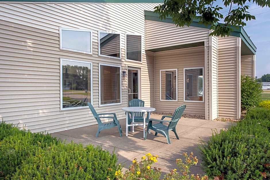 AmericInn by Wyndham Boscobel