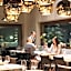 Alexander Charme Hotel