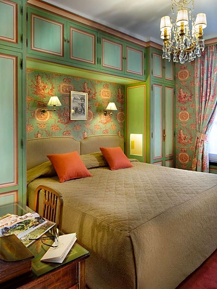 Hotel Duc De St-Simon