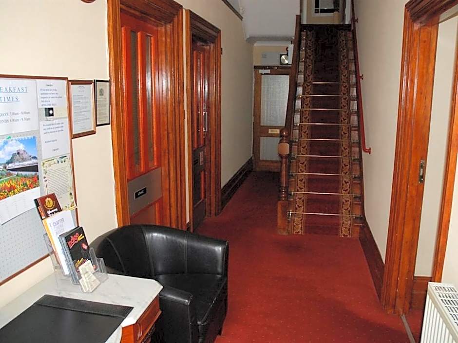 Tanes Hotel