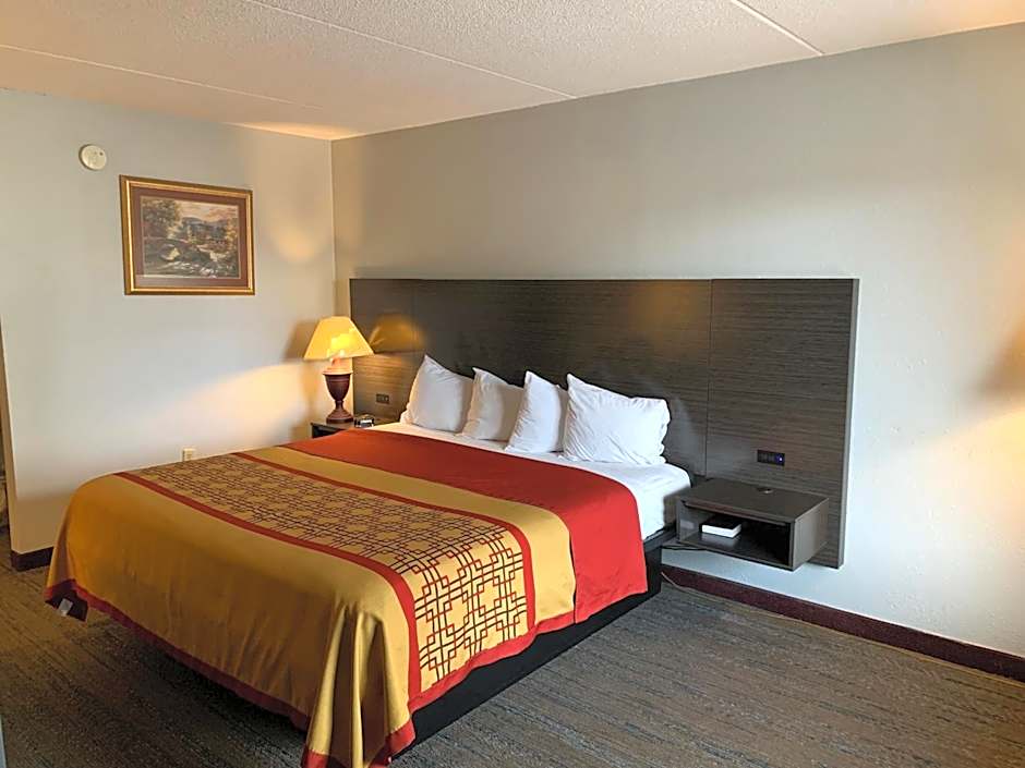 Pigeon Forge Parkway Inn