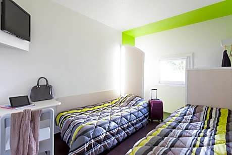 Standard Twin Room with Two Twin Beds