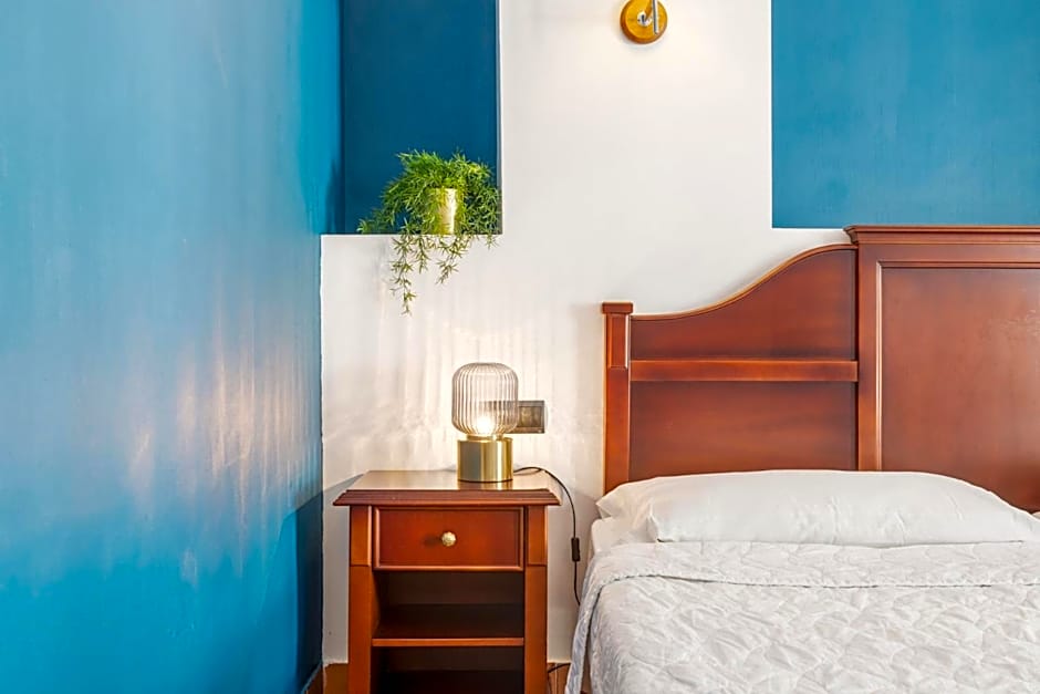 I AM La Posada Hotel and Apartment