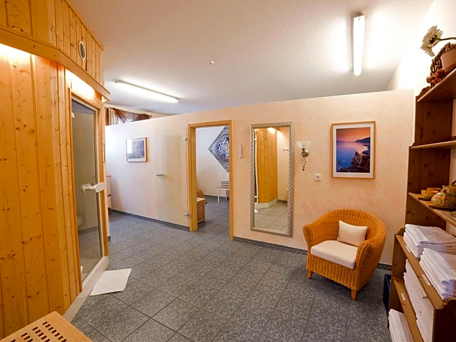 Fairway Hotel