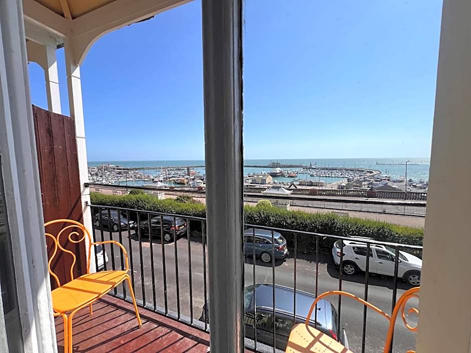 The Royal Harbour Hotel