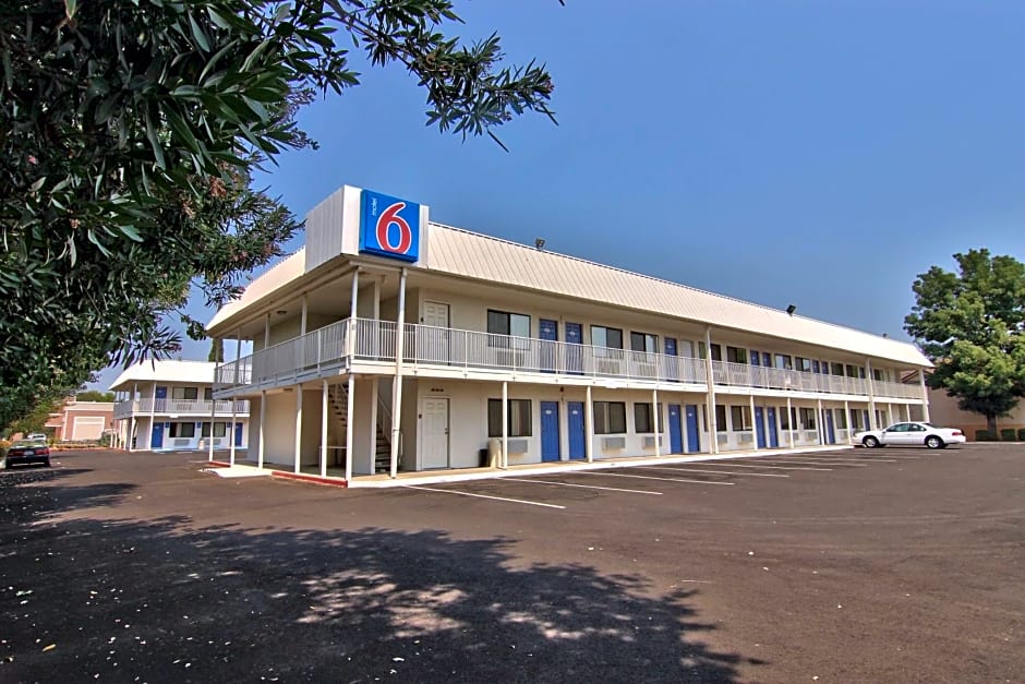 Motel 6-Woodland, CA Sacramento Airport