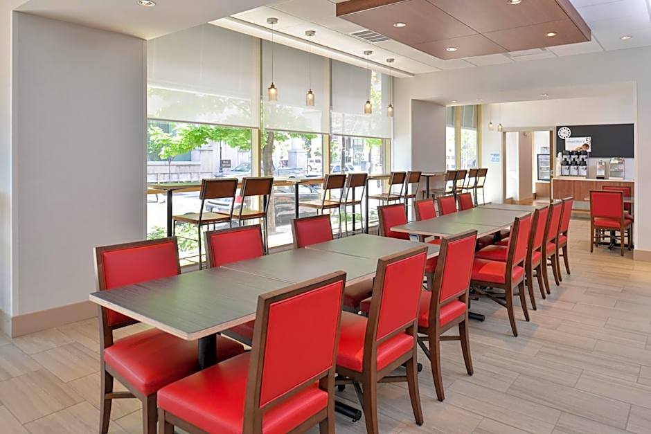 Holiday Inn Express & Suites Buffalo Downtown By IHG