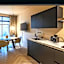 Breda Apartment w Kitchen & Private Bathroom 2p