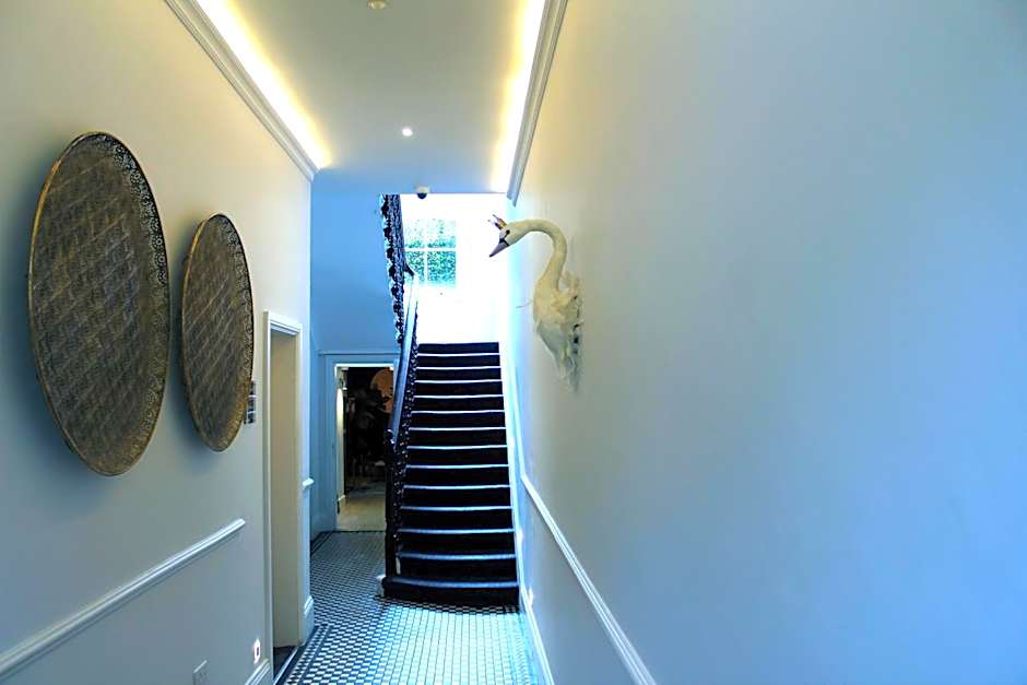 1 Craven Hill Gardens