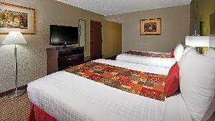 2 Queen Beds Hearing Accessible