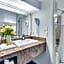 Napa Valley Hotel & Suites