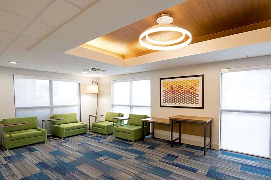 Holiday Inn Express Atlanta-Stone Mountain By IHG